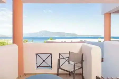 Nisea Samos - 104