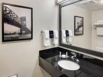 Comfort Inn University - 38
