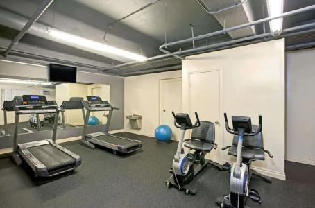 Ramada by Wyndham Los Angeles/Downtown West - 14