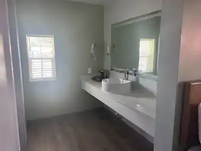 Adobe Inn - 6