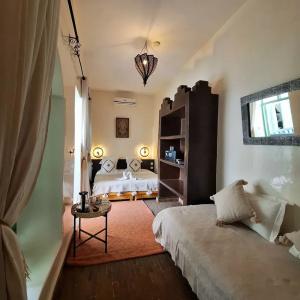 Riad El Grably - 79