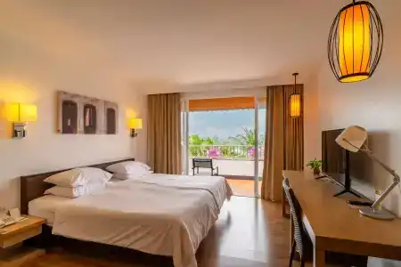 Best Western Phuket Ocean Resort - 61