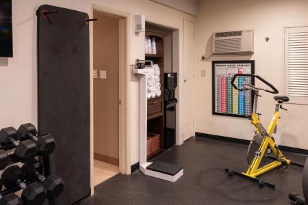 Best Western Plus Clocktower Inn - 23