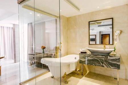 Winsuites Saigon - 173