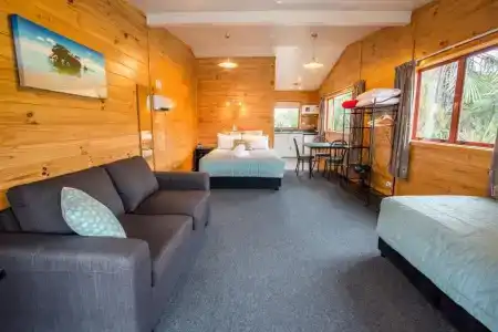 Nelson City Top 10 Holiday Park - 84