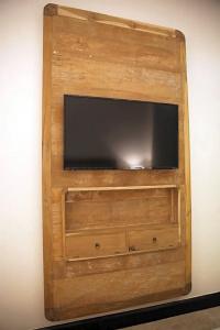 1825 Gallery - 49