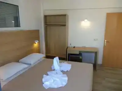 International - 34