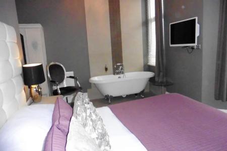 Brighton Inn Boutique Guest Accommodation - 76