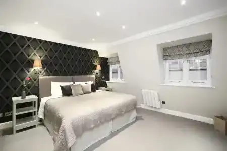 Queensgate Court - 207
