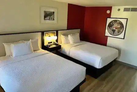 Ambassador Inn - 12