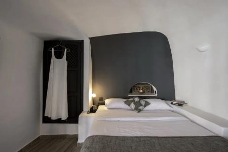 Pearl of Caldera Oia - Boutique by Pearl Collection - 217