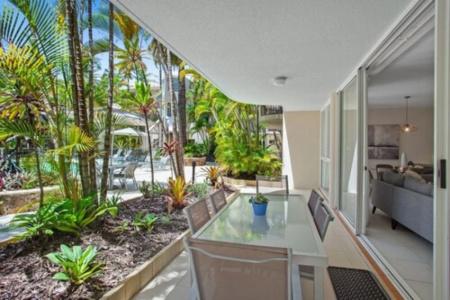 Noosa Tropicana - 215