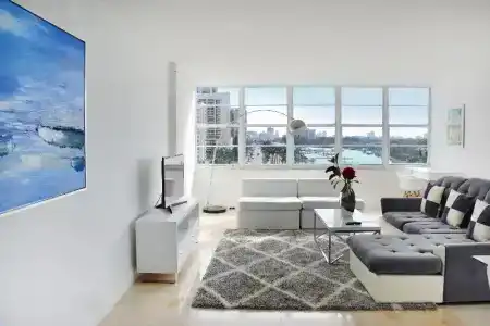 Seacoast Suites on Miami Beach - 88