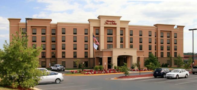 Hampton Inn and Suites South - 39