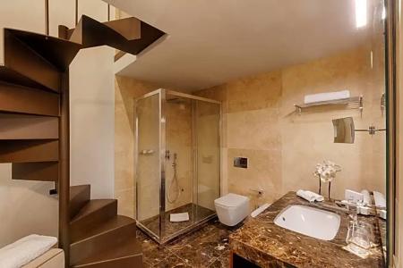 Donati Luxury Tower Suites - 164