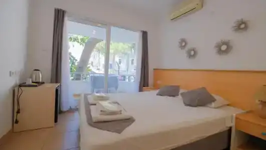 Mimosa Pension - 63