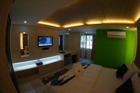 Tt Naiyang Beach Phuket - 40