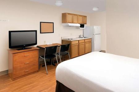 WoodSpring Suites Charleston Airport - 4