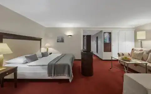 Lebenberg Schlosshotel-Kitzbühel - 0