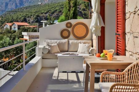Villa Kale Suites with heated pool in winter - 91