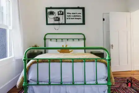 Knights Inn - 4