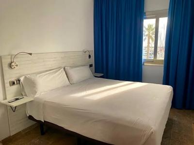 Port Sitges - 55