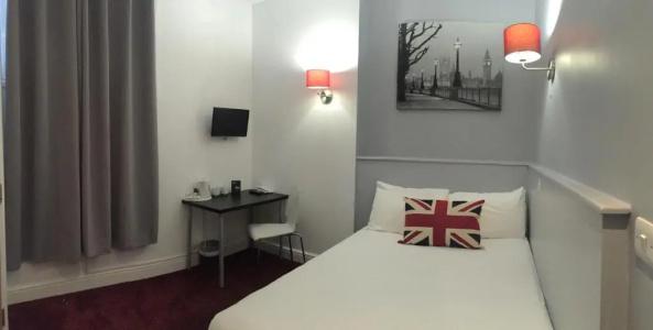 The Castleton - 77