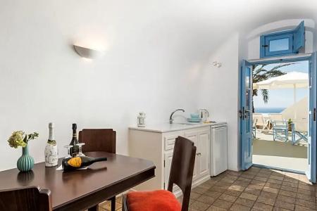 Pantelia Suites - 34