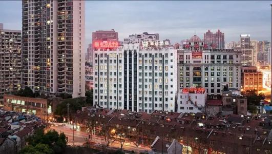 Kingtown Riverside Plaza Shanghai - 10