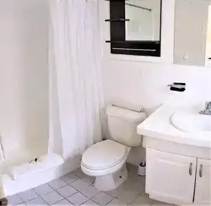 Manhattan Tower Apartment - 91