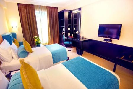 Sterlings Mac & Suites - 124