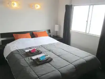 Sea View Court - 5