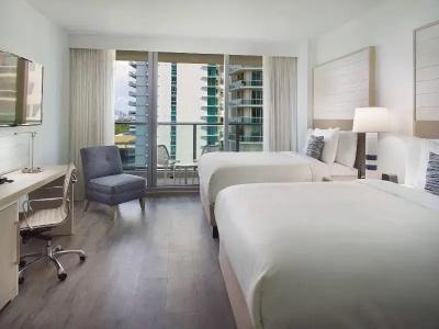 Courtyard Miami Coconut Grove - 57