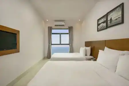 Da Nang Bay - 36
