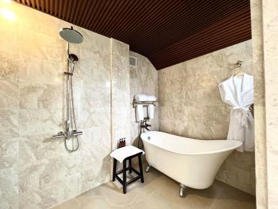 The Blossom Resort – Onsen & Foot Massage Inclusive - 352