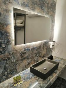 24K Athena Suites - 42