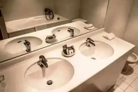 Hostellerie Du Grand Saint Antoine - 8
