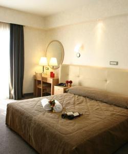 Alexandros Boutique - 126