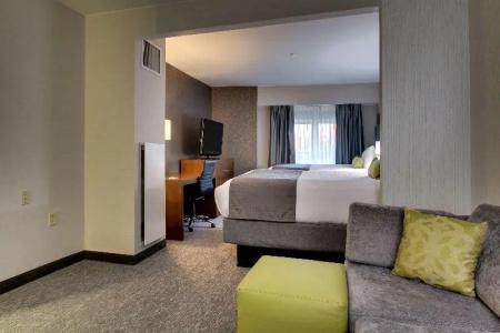 Best Western Plus Boston - 25