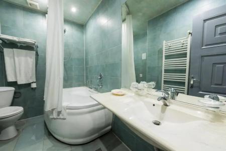 Relax Comfort Suites - 104