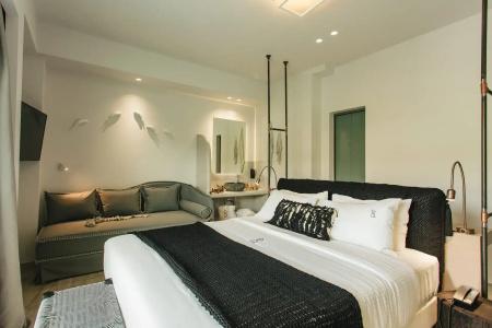 Blue Carpet Luxury Suites - 183