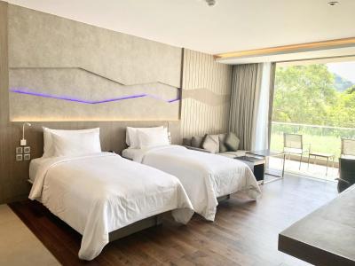 Oceanfront Beach Resort - Sha Extra Plus - 2