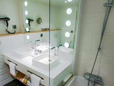 Mercure Orléans Centre Bords de Loire - 147