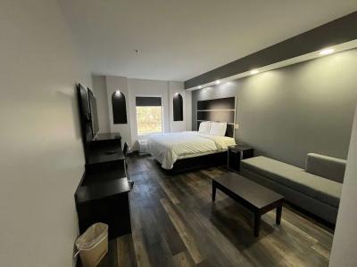 Sans Boutique & Suites - 50