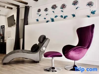 Galeria Valeria Seaside Downtown - MAG Quaint & Elegant Boutiques - 269