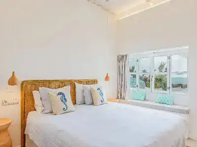 The Sea Club - 204