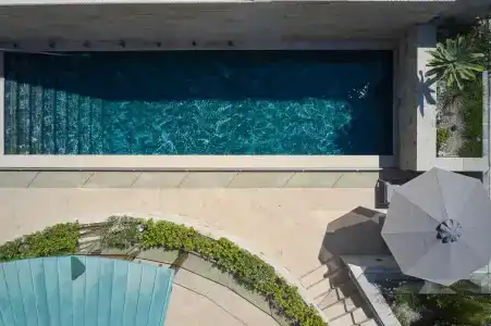 Bellevue On The Beach Suites - 17