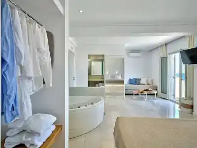Kanale's Rooms & Suites - 129