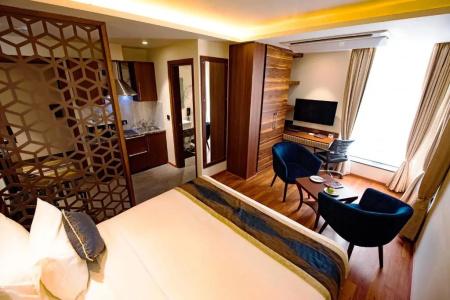 Connaught Royale Delhi - 108