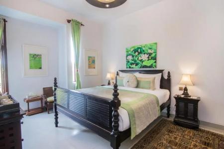 Mane Boutique & Spa - 33